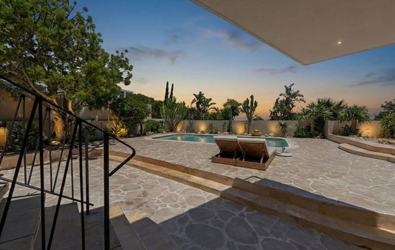 5 Bedroom Property for Sale in Camps Bay Western Cape